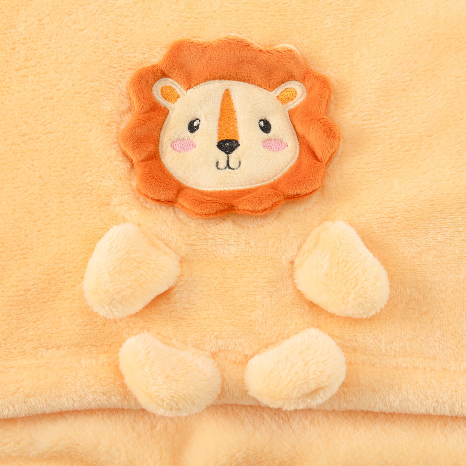 Babyhuggle fox-foldable blanket delivers lightweight comfort during cuddle sessions.