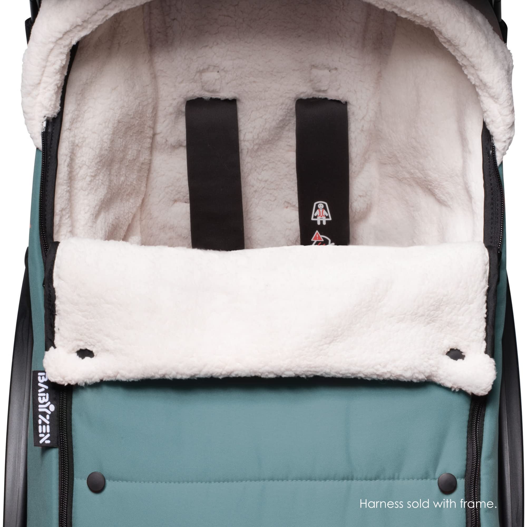 Babyzen YoYo Footmuff Aqua carrying bag for easy storage when not in use.