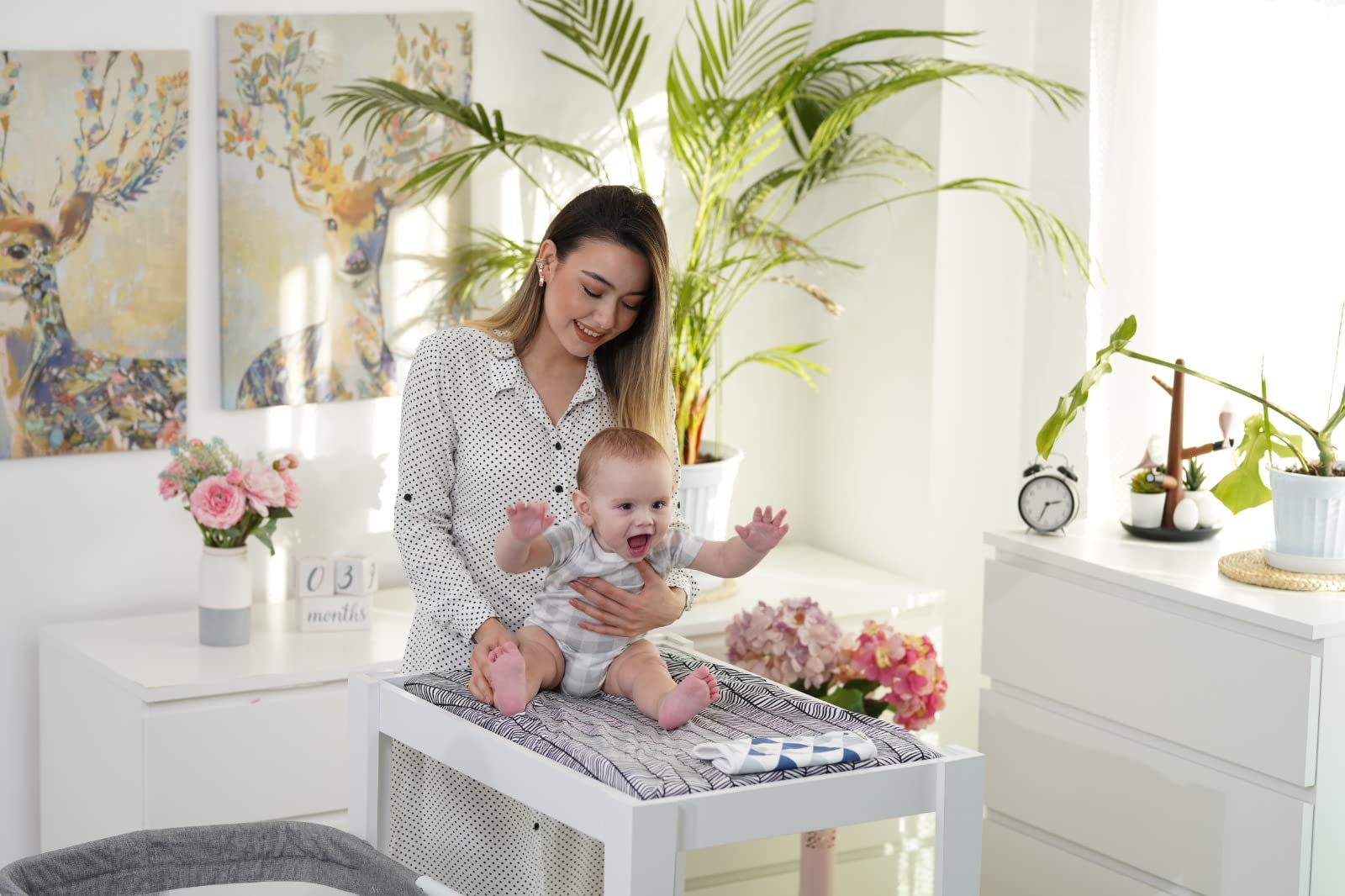 BaeBae Goods neutral prints suited for any nursery color scheme.