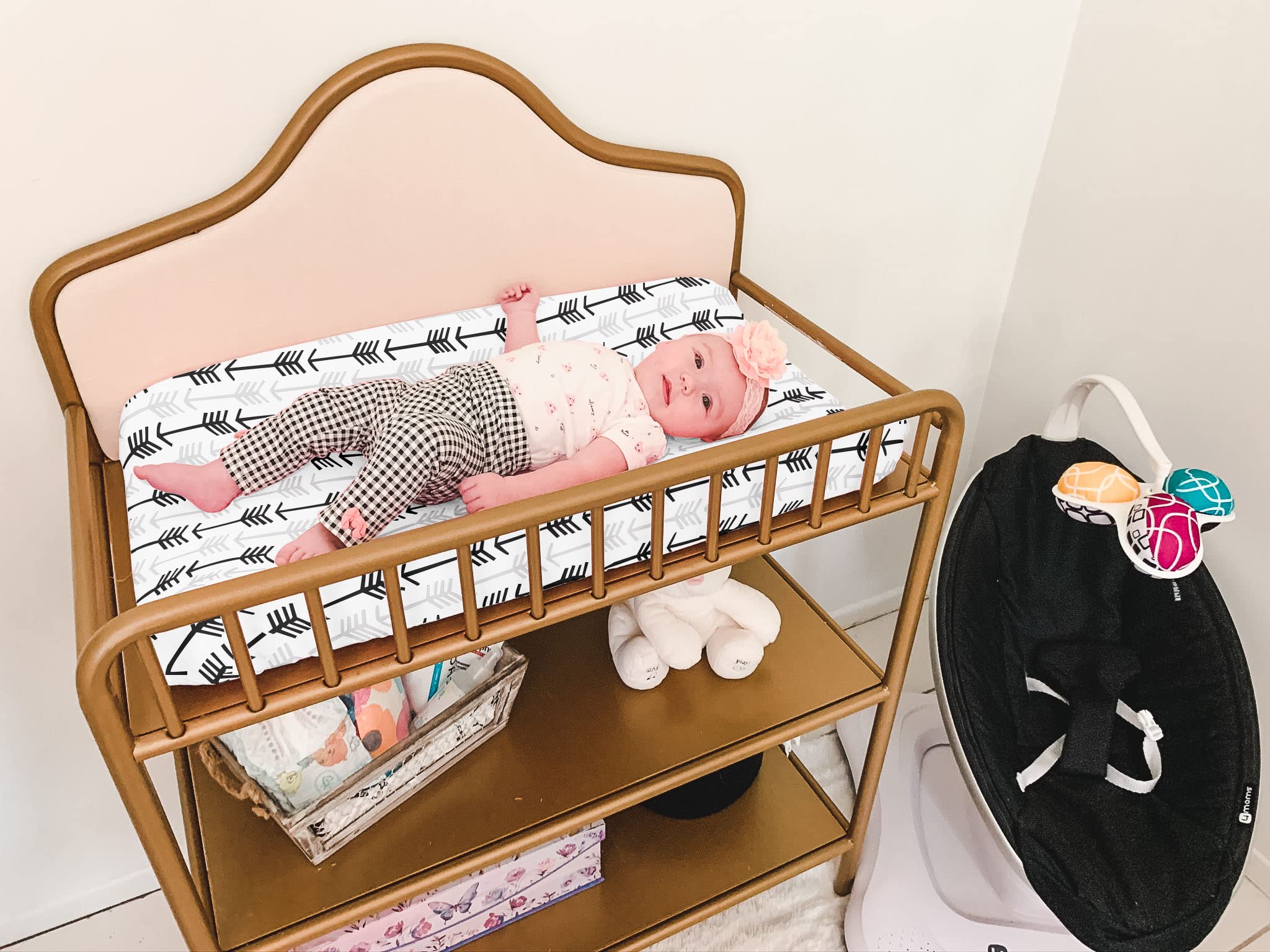 BaeBae Goods nursery-friendly cover complements other nursery accessories.