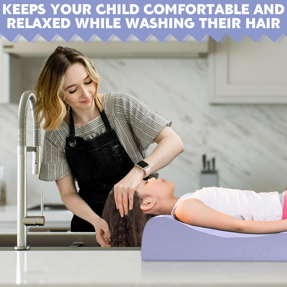 BALAPET wipeable leather surface makes cleaning quick after bath time.