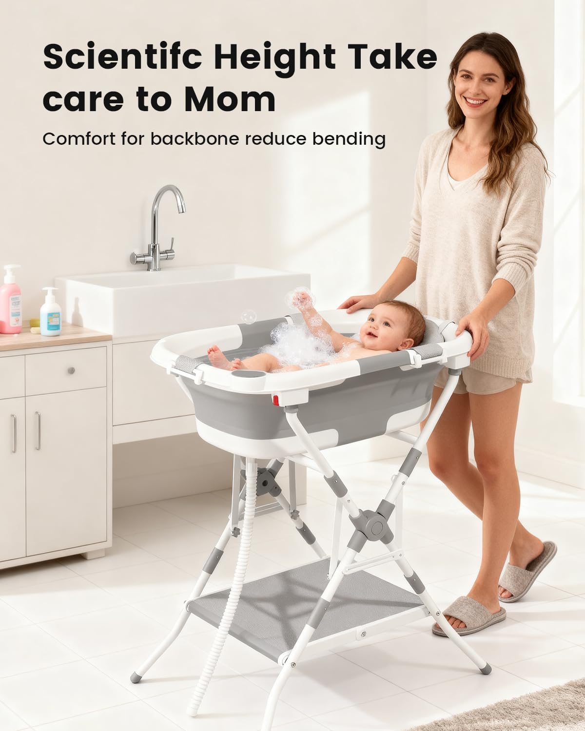 BALLA BALEIN non-slip-bath-net helps keep baby steady during bath time.