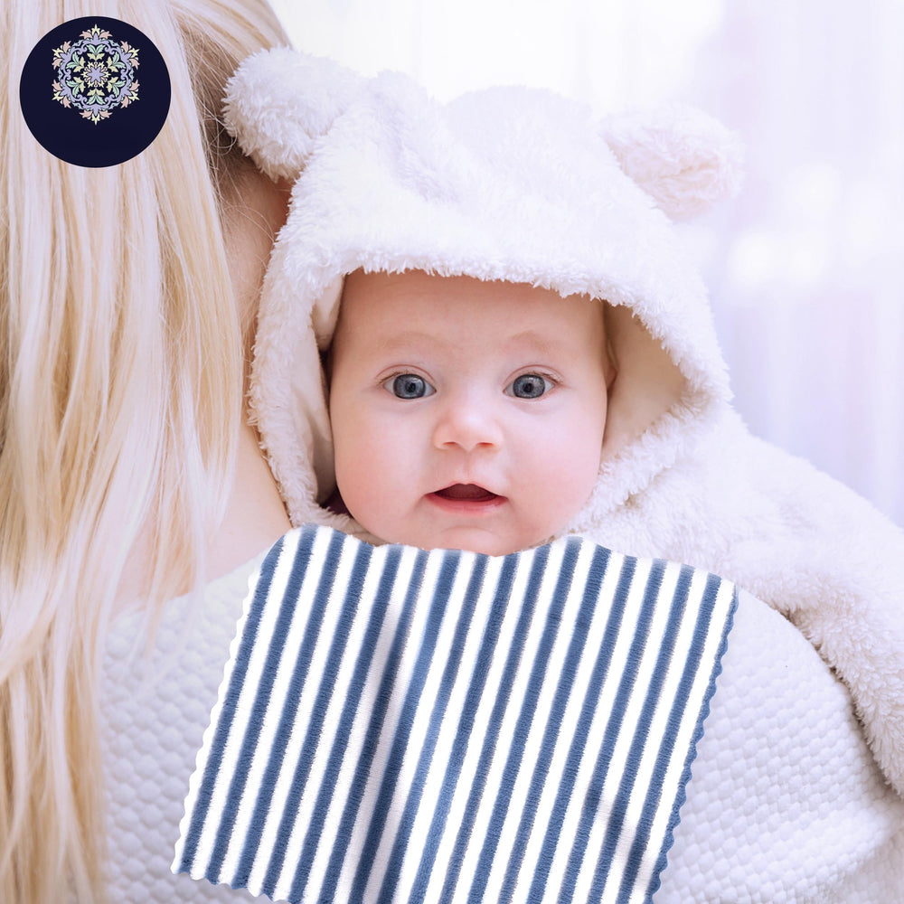 Bamboo Queen navy and white color set complements nursery decor.