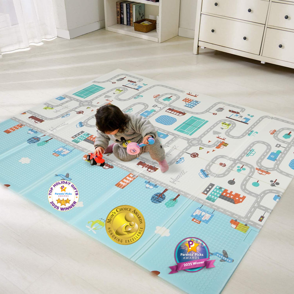 BAMMAX extra-large play mat with waterproof surface for quick spill cleanup.
