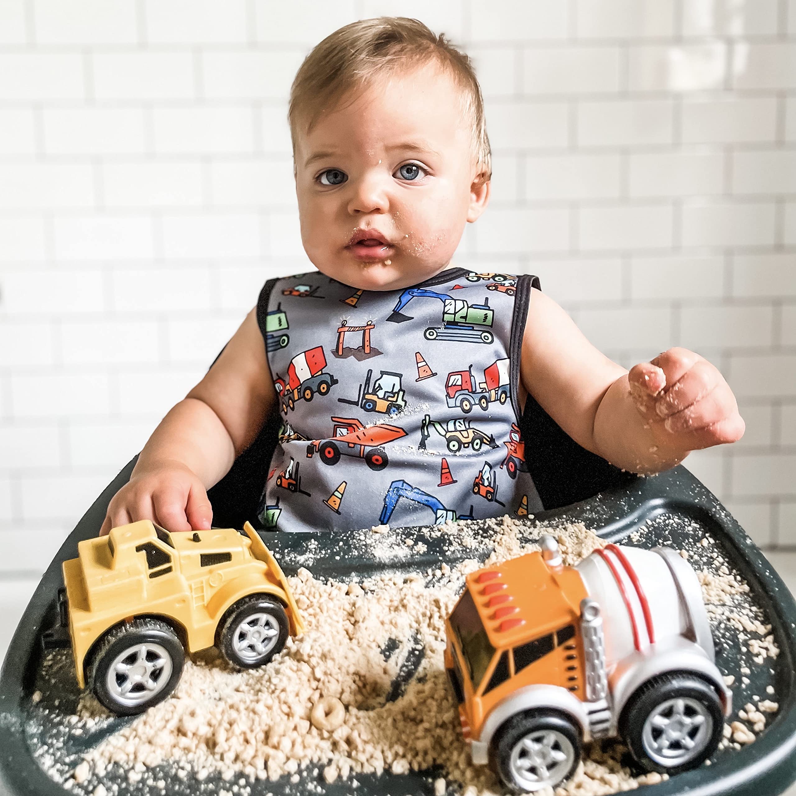 BapronBaby Construction Zone quick-drying bib for busy families