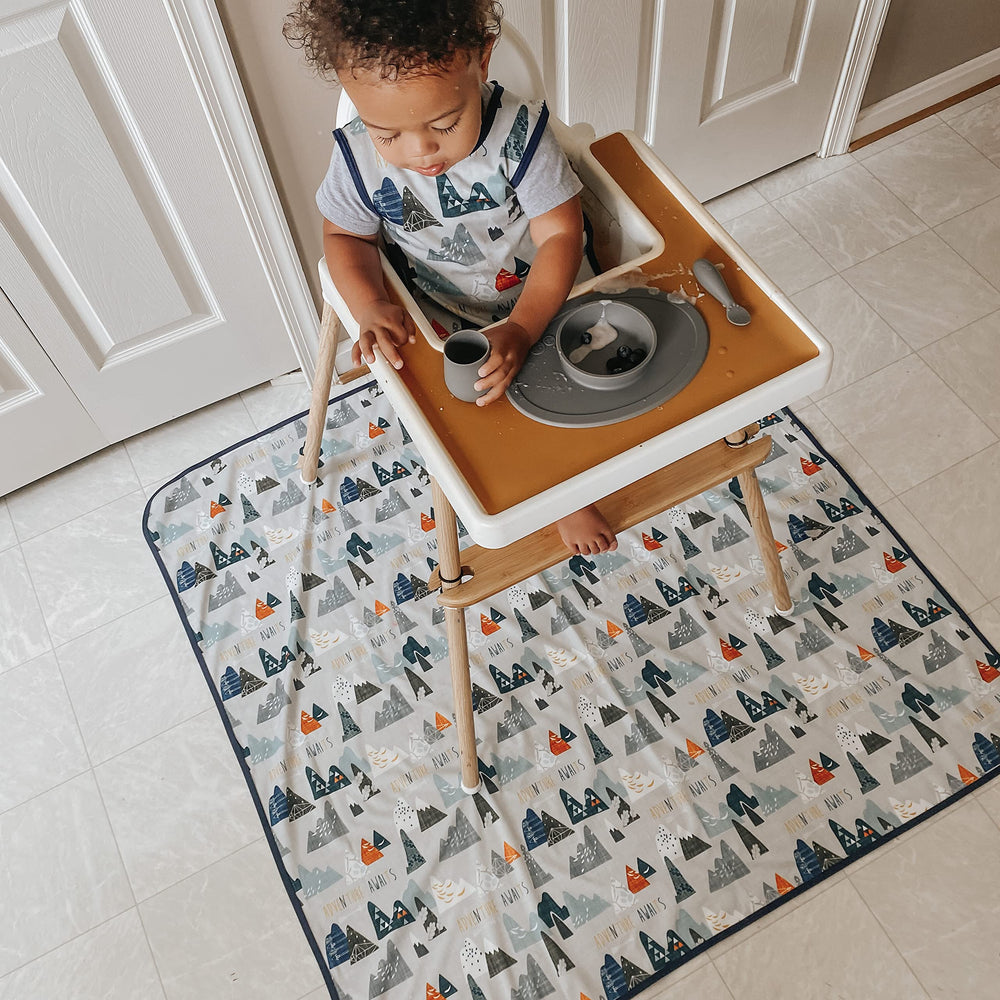 BapronBaby stain-resistant surface stays fresh between uses.