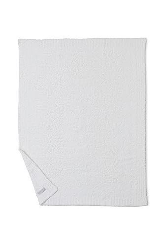 Barefoot Dreams CozyChic stroller blanket rib border detail on walks