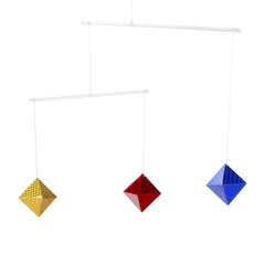 Barley Zone Montessori Octahedron Mobile – hanging setup supports visual tracking.
