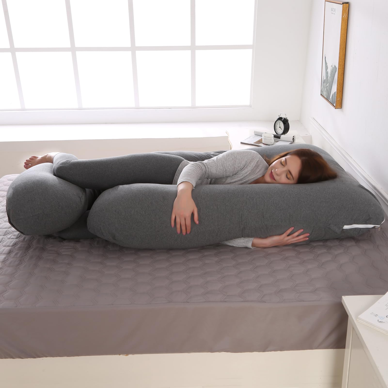 BATTOP side-sleep portrait emphasizes cozy full-body cocoon.