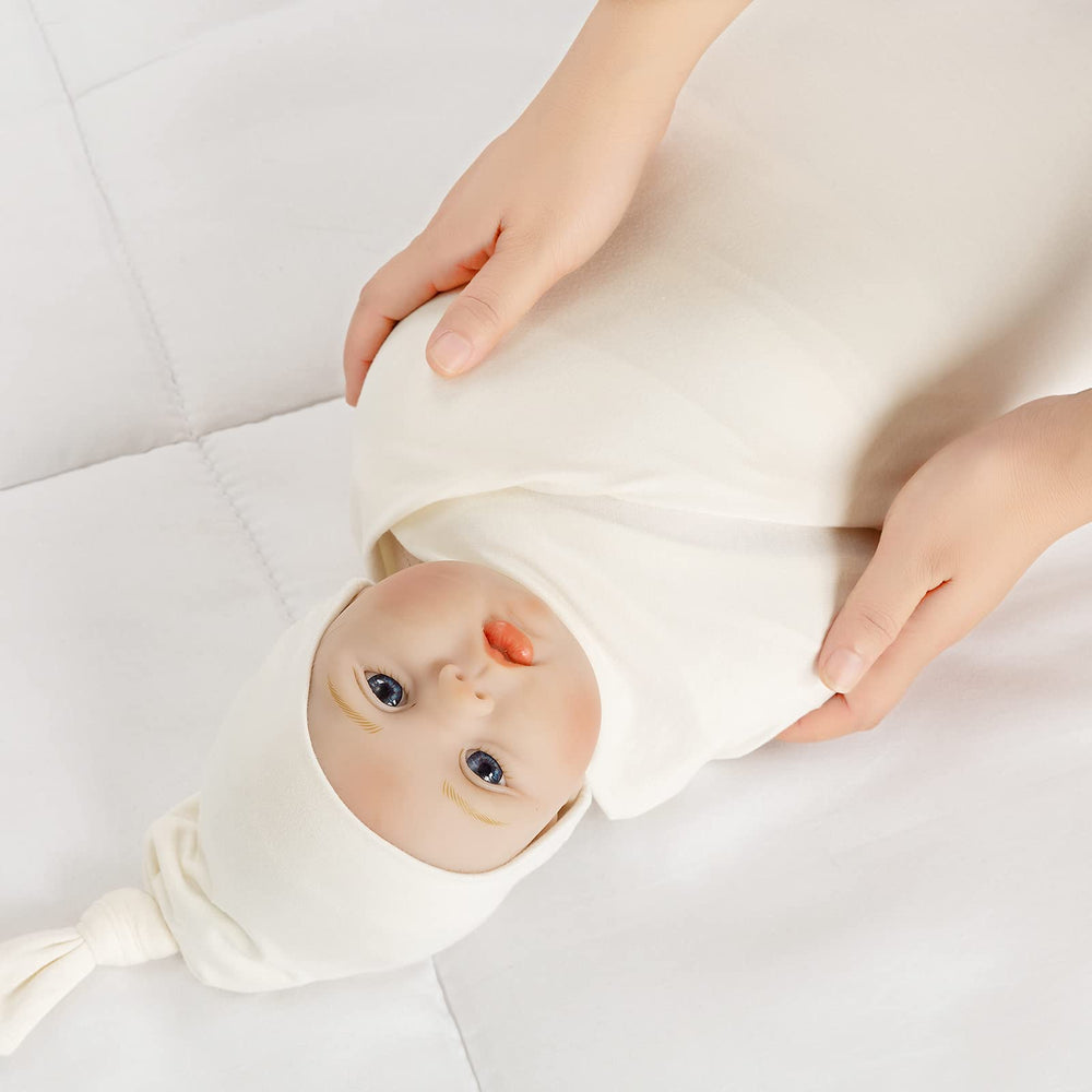 Bayceen multi-use layout shows how the blanket doubles as a swaddle, towel, or stroller cover.