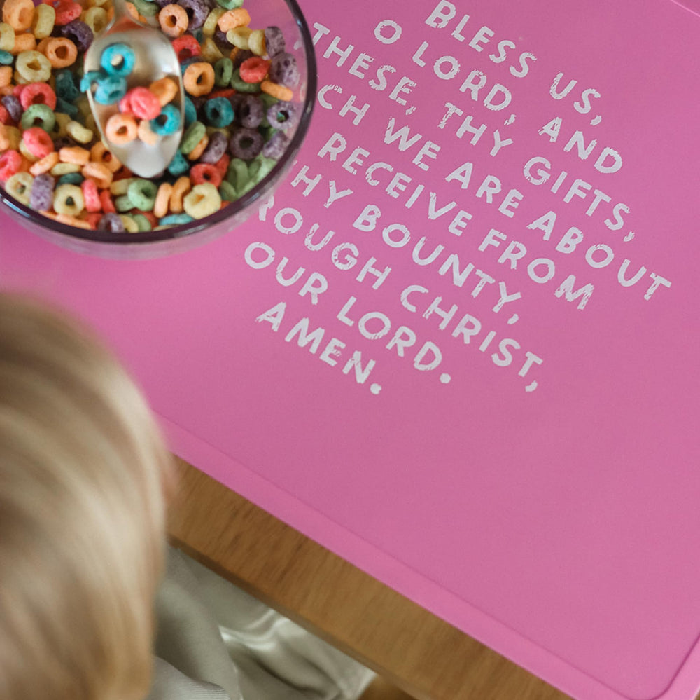 Be A Heart Bubblegum placemats family dinner scene promoting a gentle mealtime routine