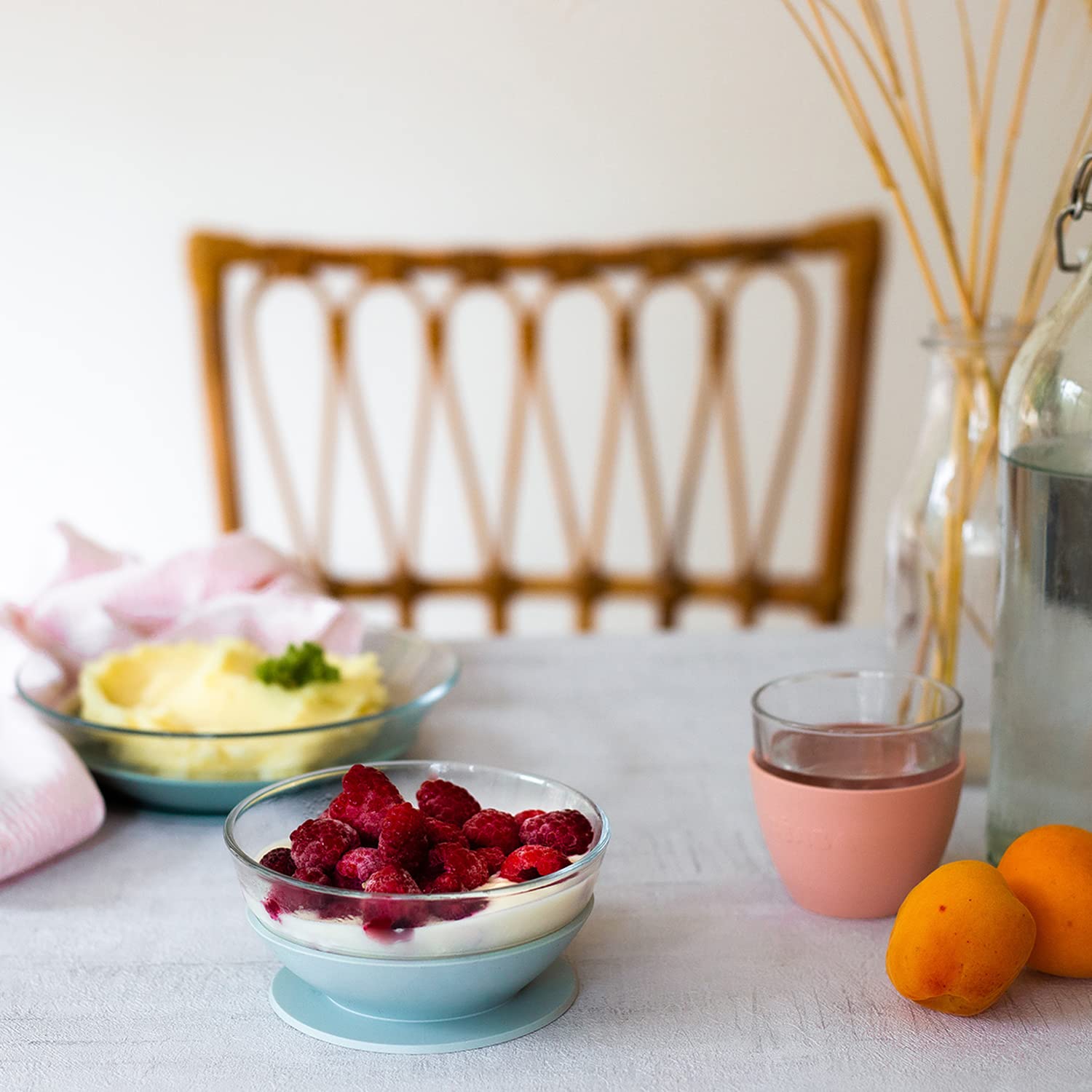 BEABA glassware goes from freezer to microwave for quick meal prep.