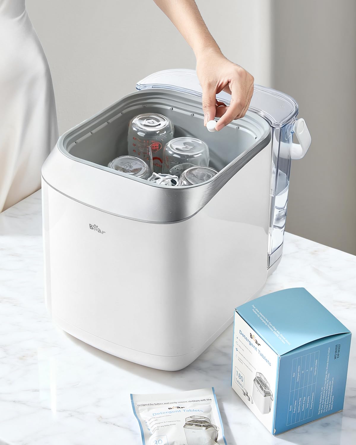 Bear tablets ideal for everyday washing of bottles, pumps, cups.