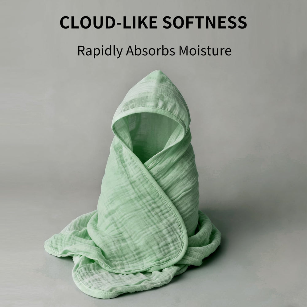 Bear Rocket absorbent gauze fabric dries baby quickly after bath