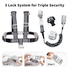 BearCouple 360° rotating clasp reduces tangles during busy play.