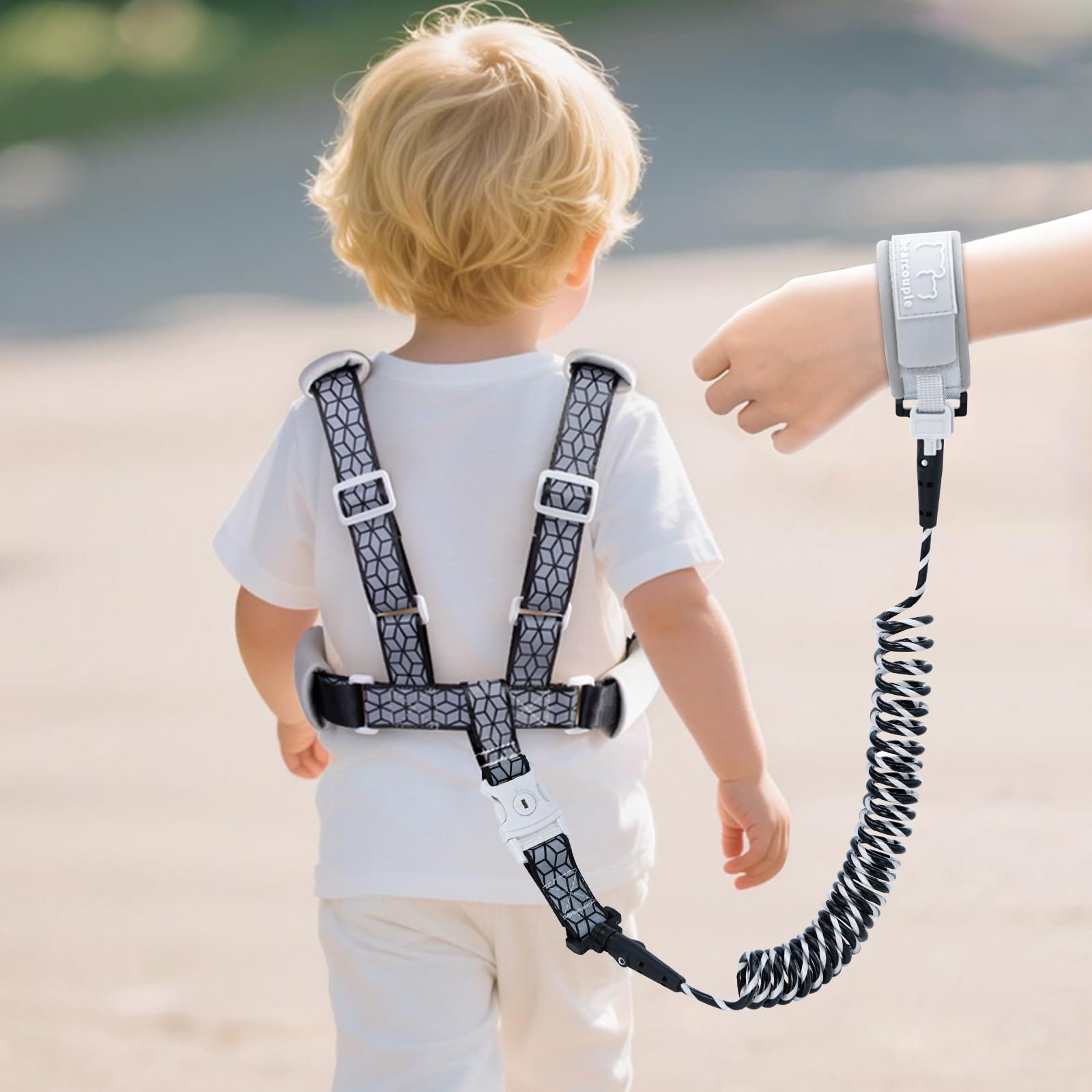 BearCouple anti-lost wrist link keeps child close with durable safety.