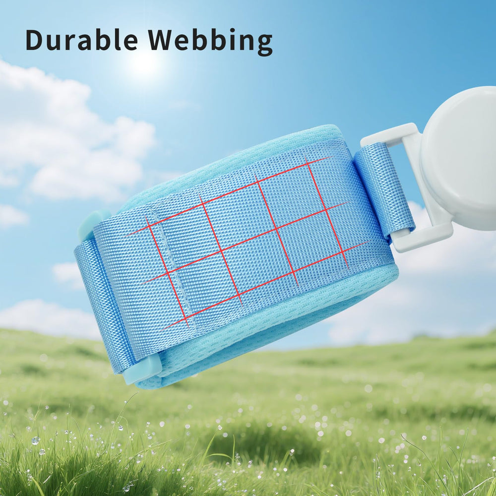 BearCouple adjustable strap ensures a snug fit for toddlers