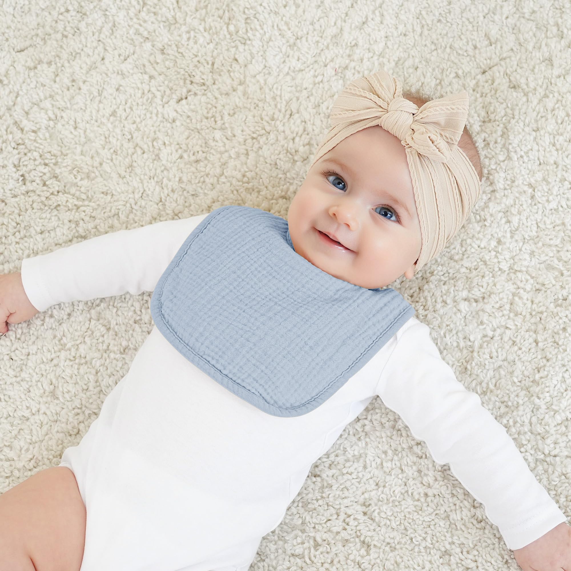 Bearmoss bib is machine washable for easy cleaning