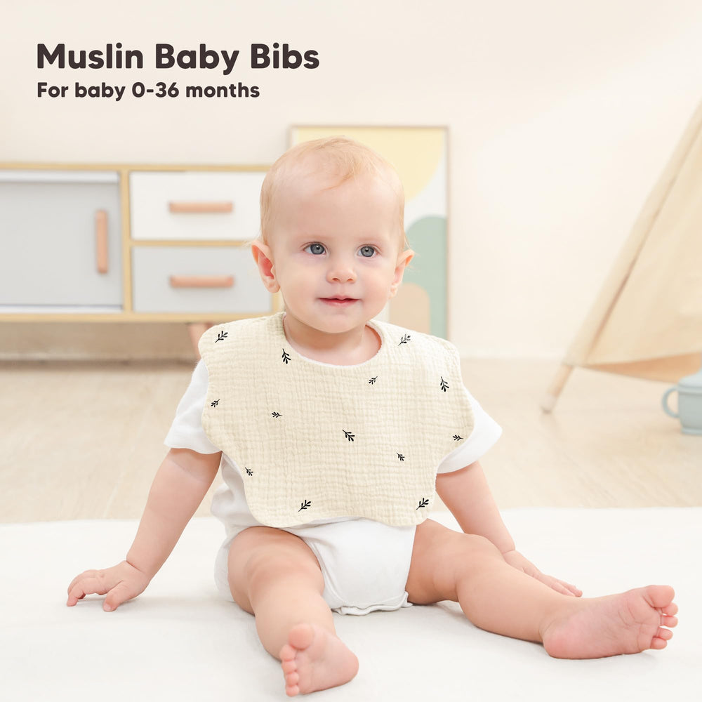 Bearmoss adjustable snaps bibs grow with baby for a better fit.
