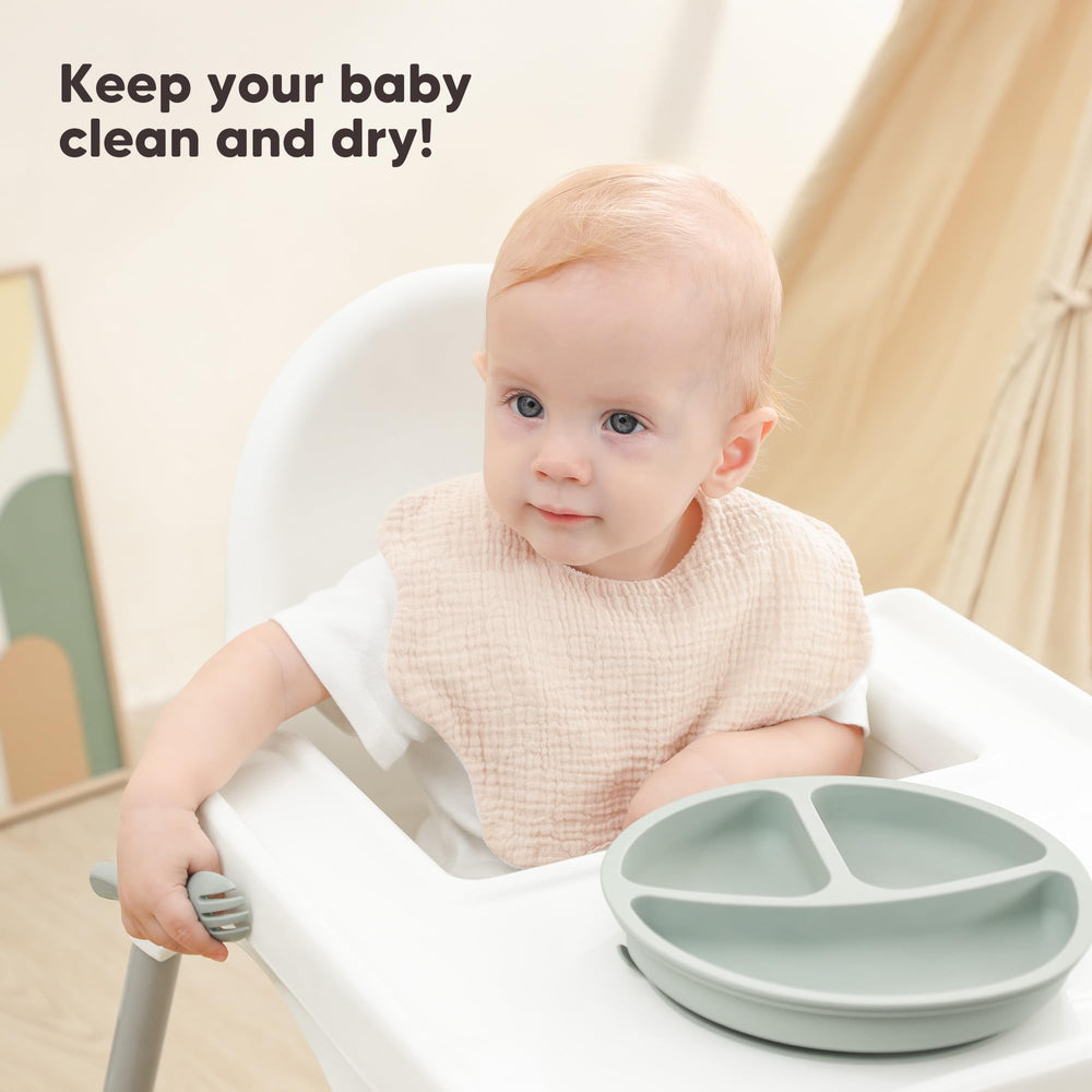 Bearmoss bibs show adjustable snaps for growing with your baby.