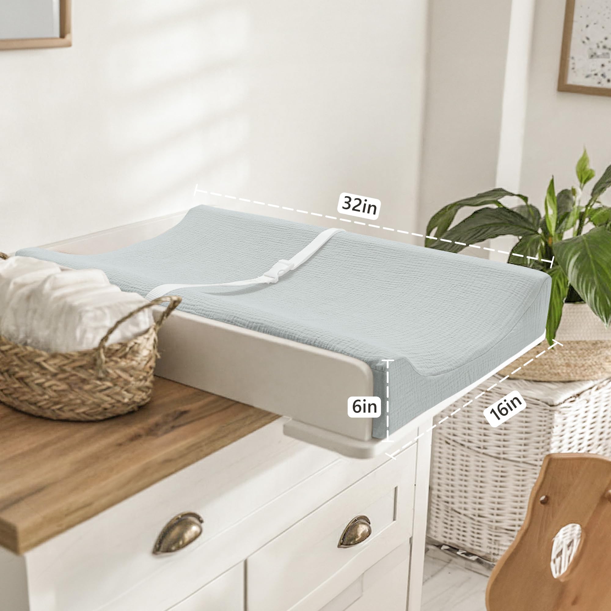 Bearmoss breathable muslin fabric helps keep baby comfortable during diaper changes.