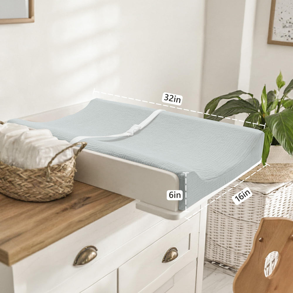 Bearmoss breathable muslin fabric helps keep baby comfortable during diaper changes.