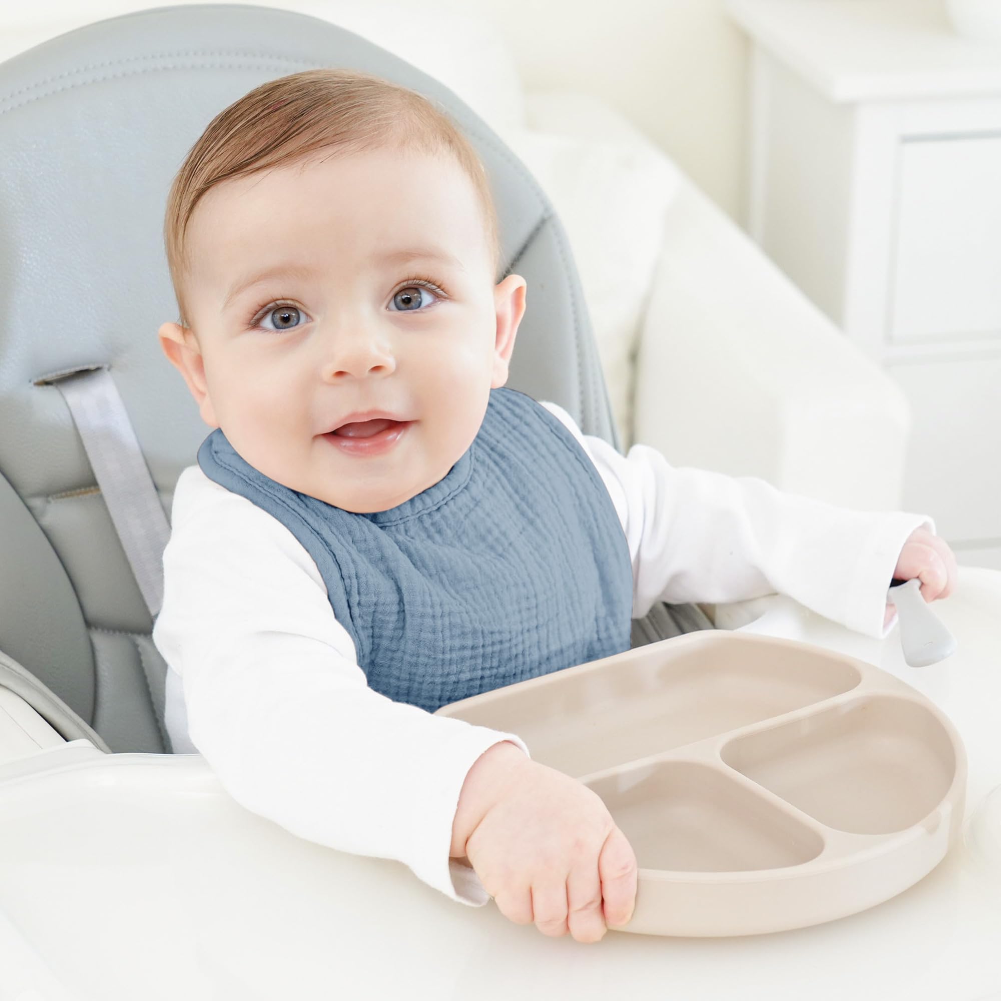 Bearmoss soft cotton bib gentle on baby's skin
