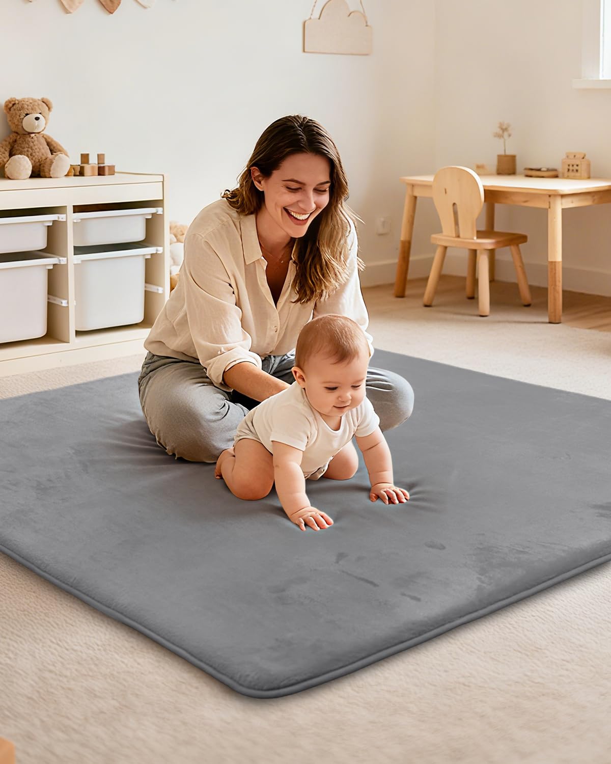 Beavtaens water-repellent surface resists spills for quick cleanup.
