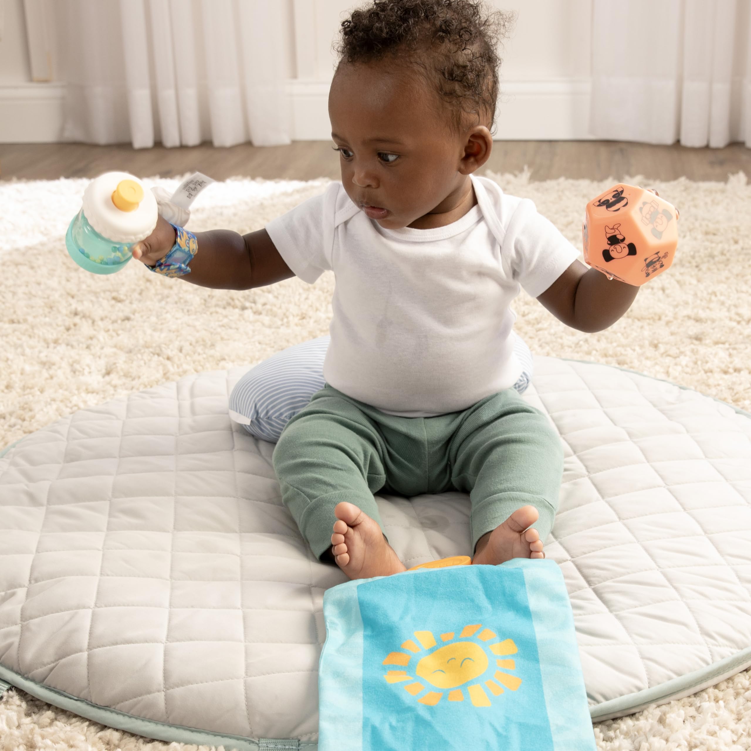 BEBÉ FUERTE Lets Move Giftset: dumbbell chew toy for teething exploration