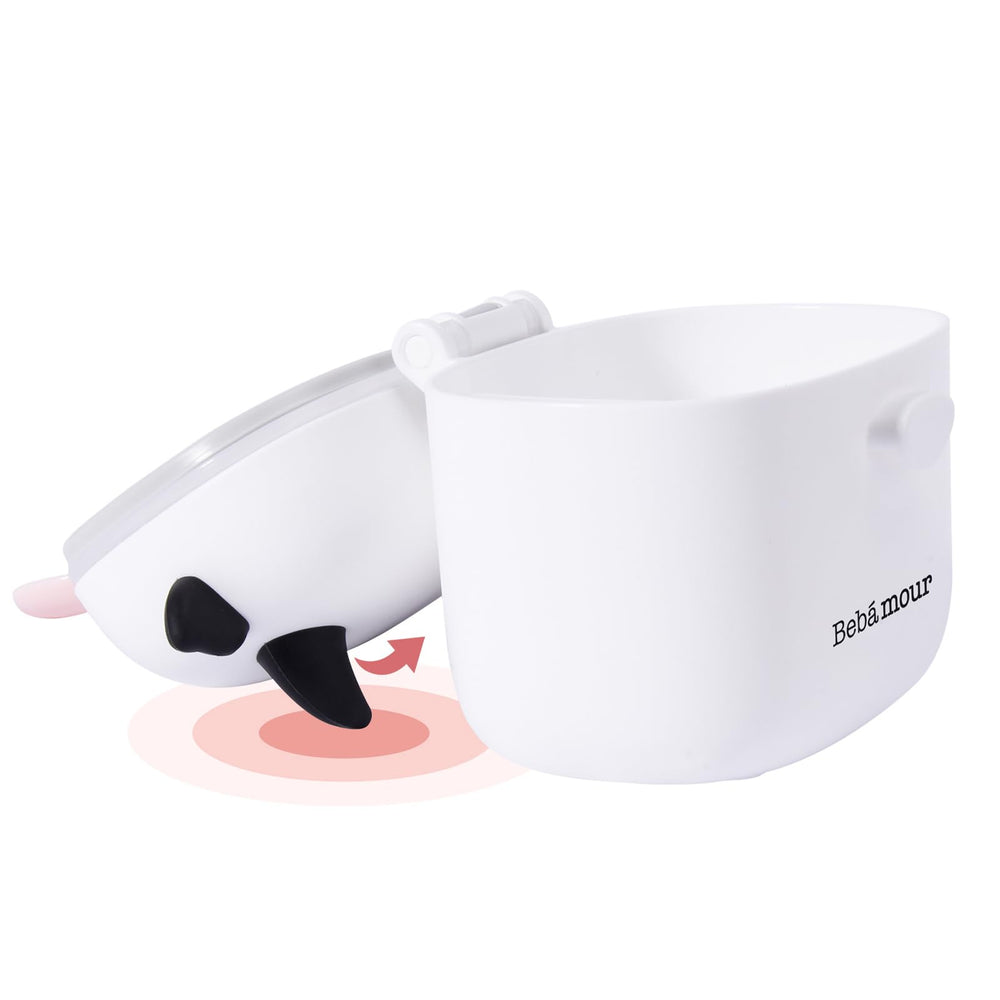 Bebamour large capacity 450ml container for full-day feeds on the go.