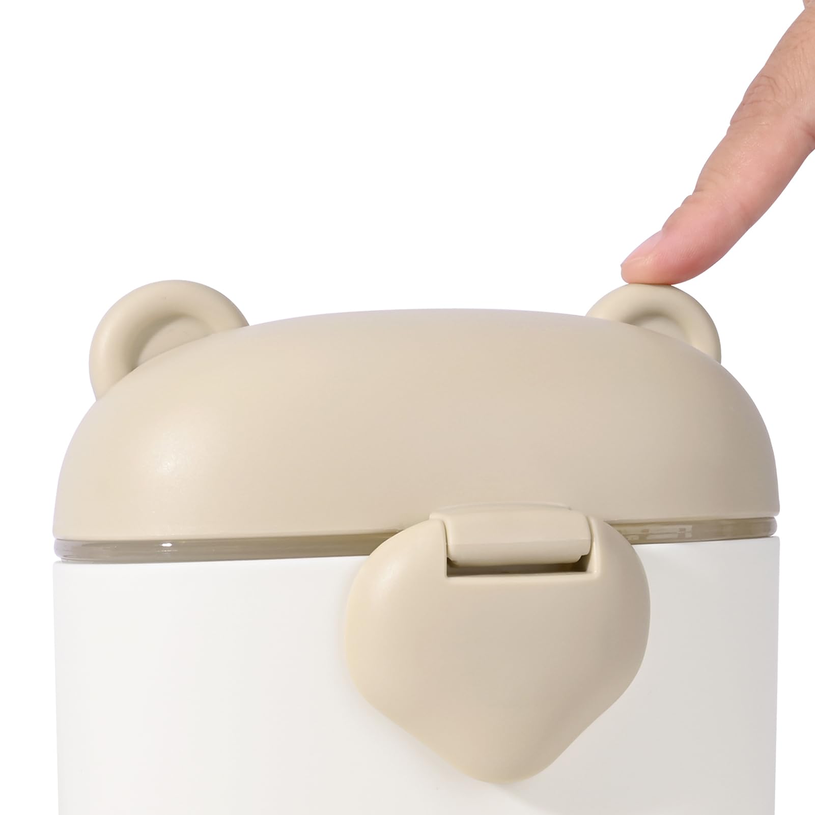 Bebamour 450ml capacity for longer outings between feeds.