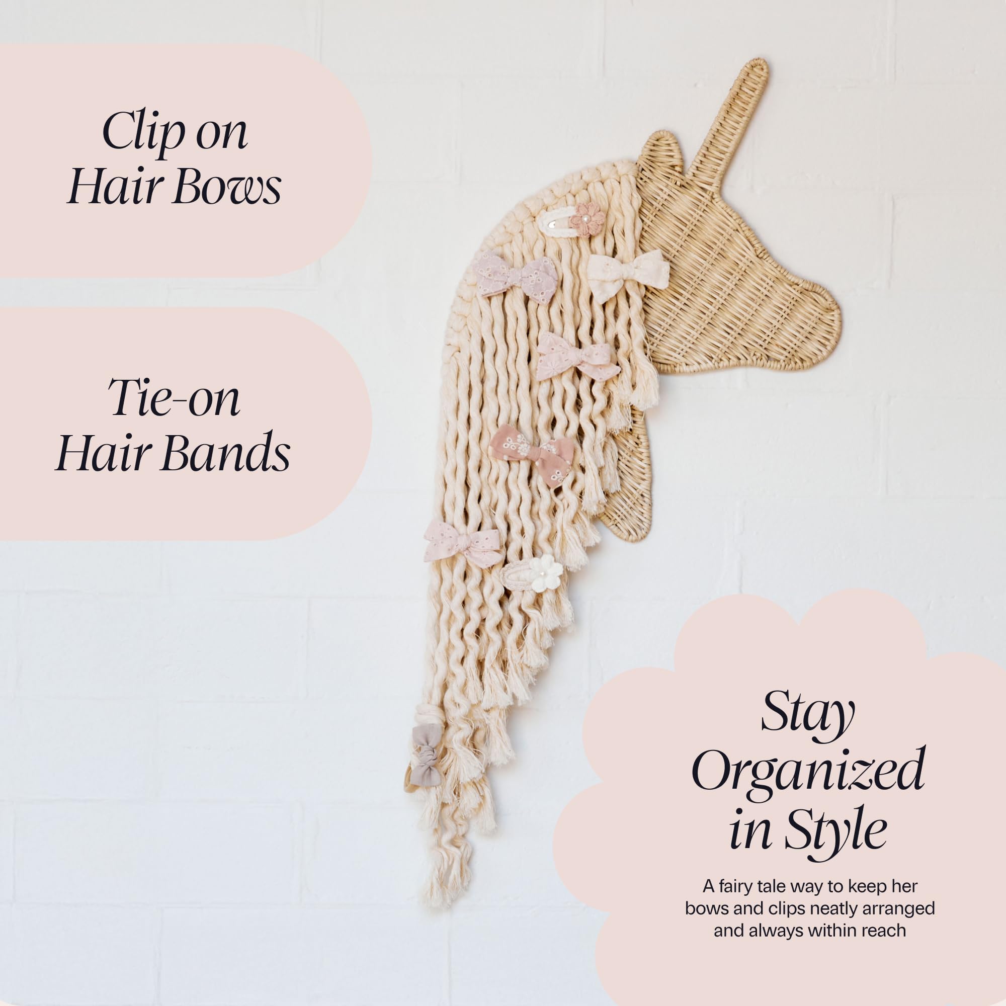Bebe Bask organizer hanging hook-ready for quick installation and simple use.