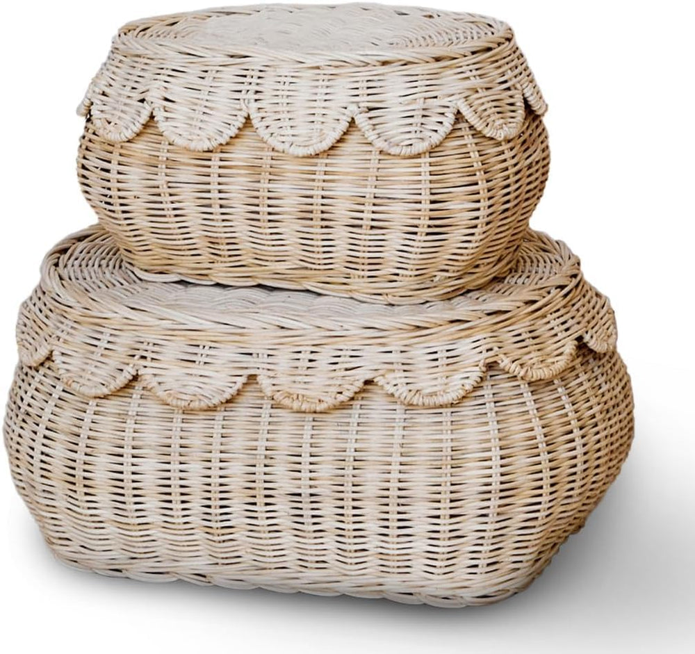 BEBE BASK Flora basket lid with scalloped edge for chic nursery storage.