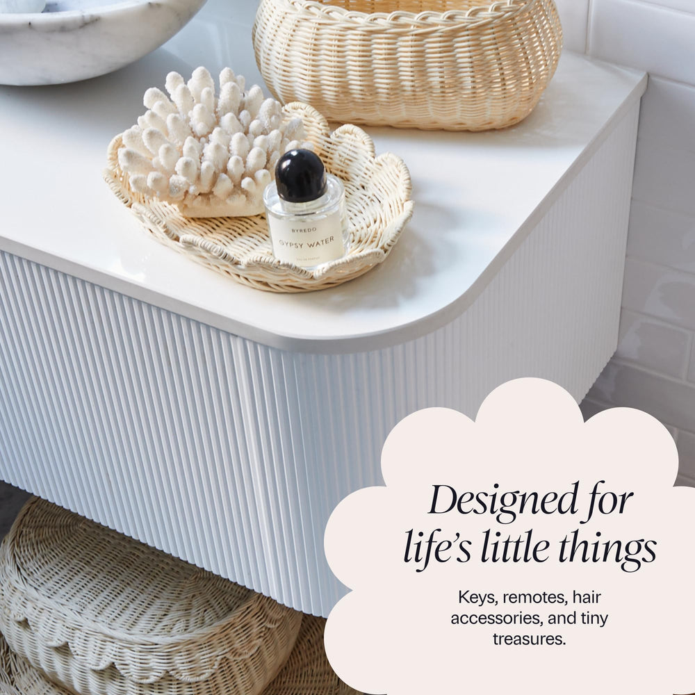 BEBE BASK Flora lid doubles as a display tray.