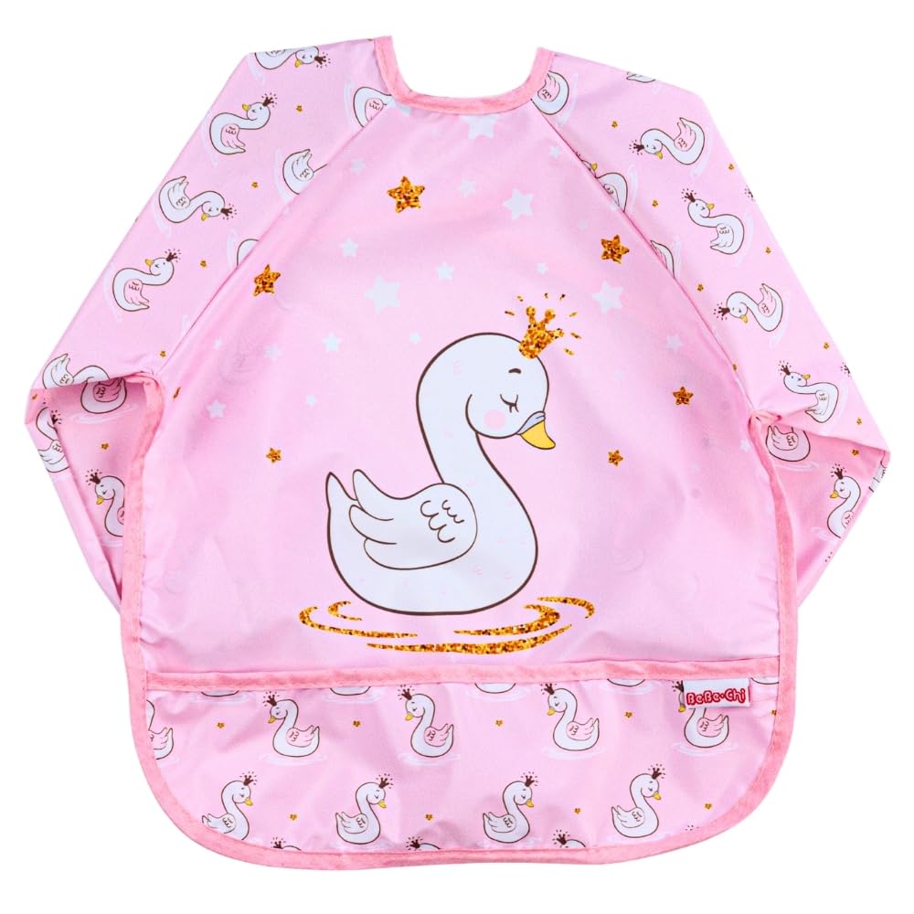 Bebechi bib waterproof fabric close-up highlighting spill resistance