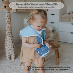 Bebeezoo cotton collar doubles as a convenient face cloth.