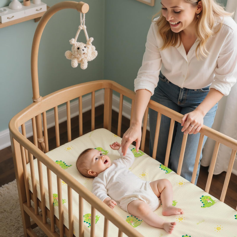 BeBeJoJo bassinet sheets with waterproof bottom keep surface dry for nighttime changes.
