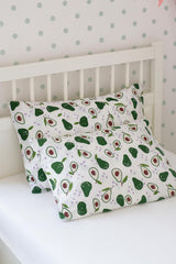 Bebek Ozel OEKO-TEX certified pillowcase, safe choice for everyday use in a nursery.