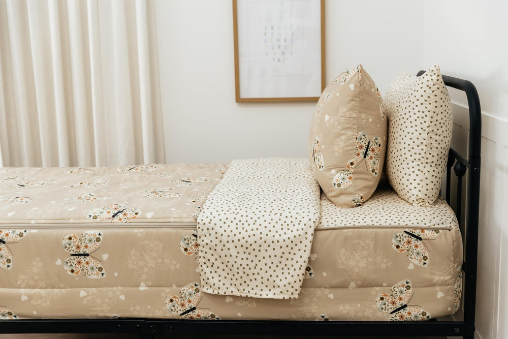 All-polyester materials with easy washing for Beddy's butterfly bedding