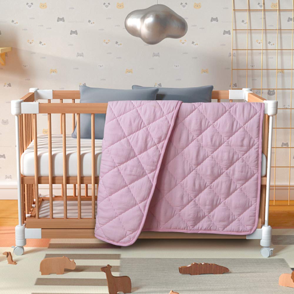 BEDSUM soft fabric close-up emphasizes skin-friendly comfort for kids.