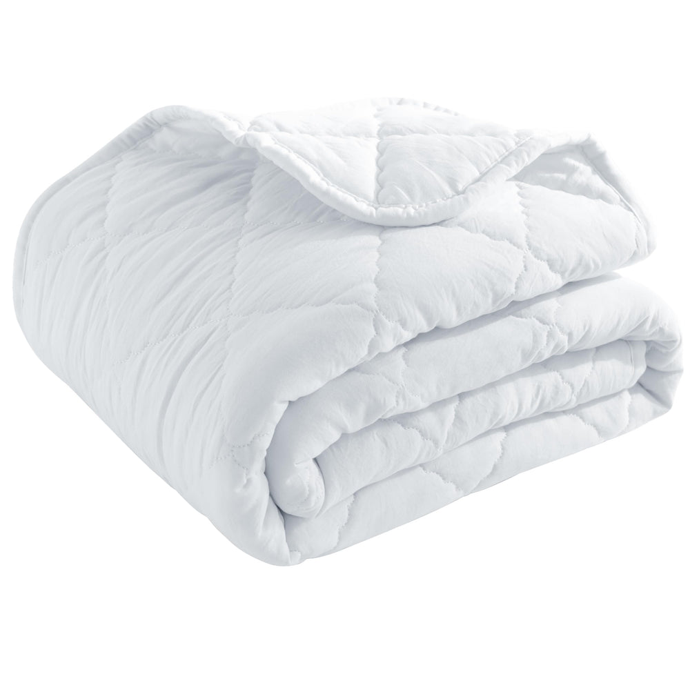 Bedsum soft microfiber toddler comforter with plush warmth for cozy nights