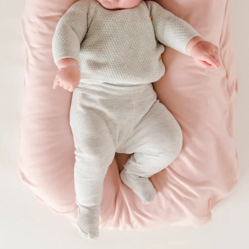 Beisurznga lounger supports 0-24 months for growing babies