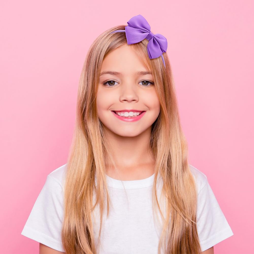 Bekecidi pom-pom hair rope adds playful accents.
