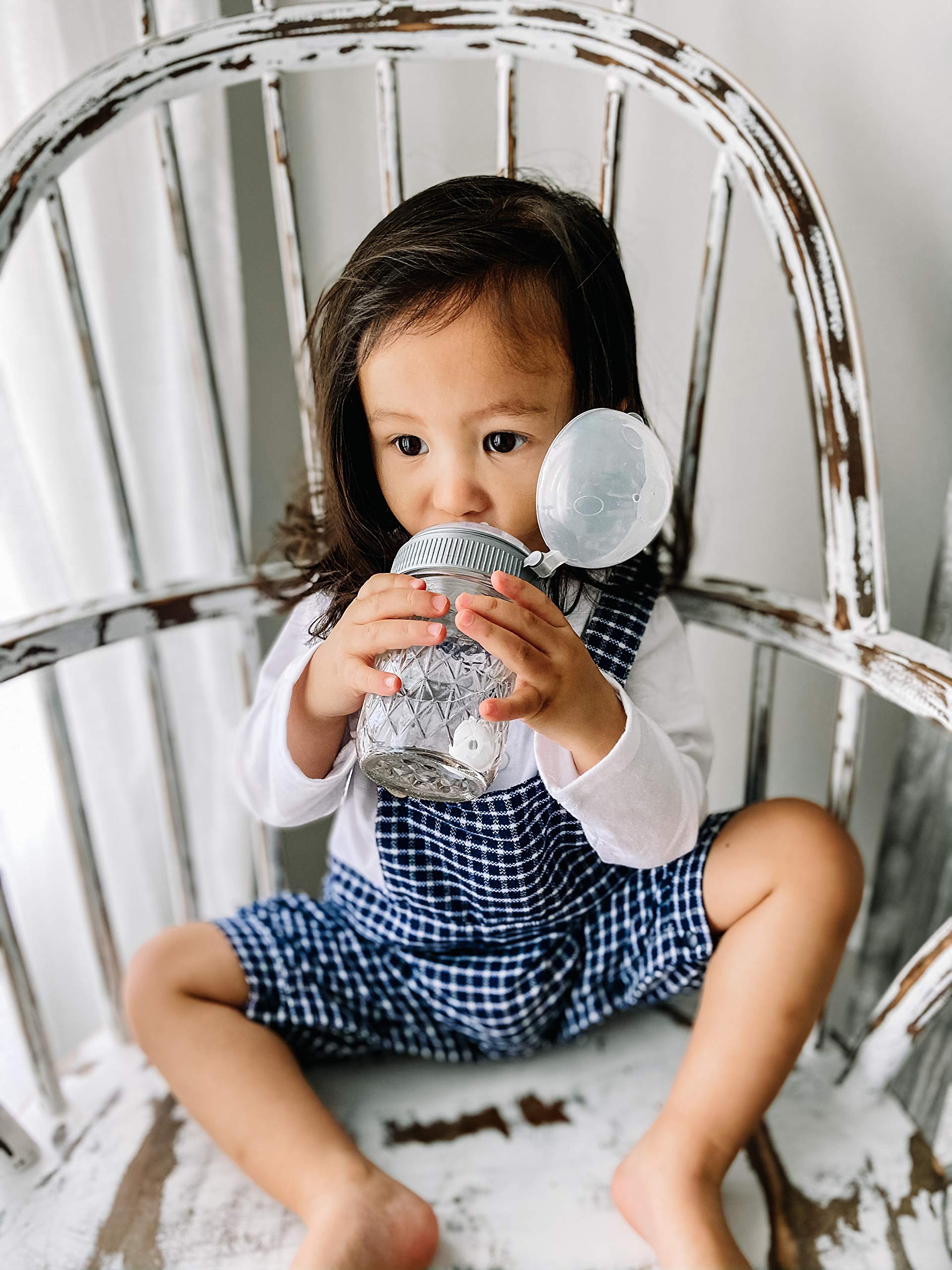 BelBeyo spill-proof sippy nipples help mess-free feeding on the go.