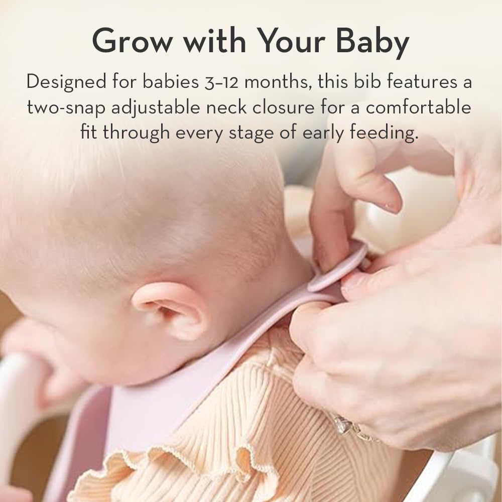 Bella Tunno Little Bites Bib silicone material is soft and safe.