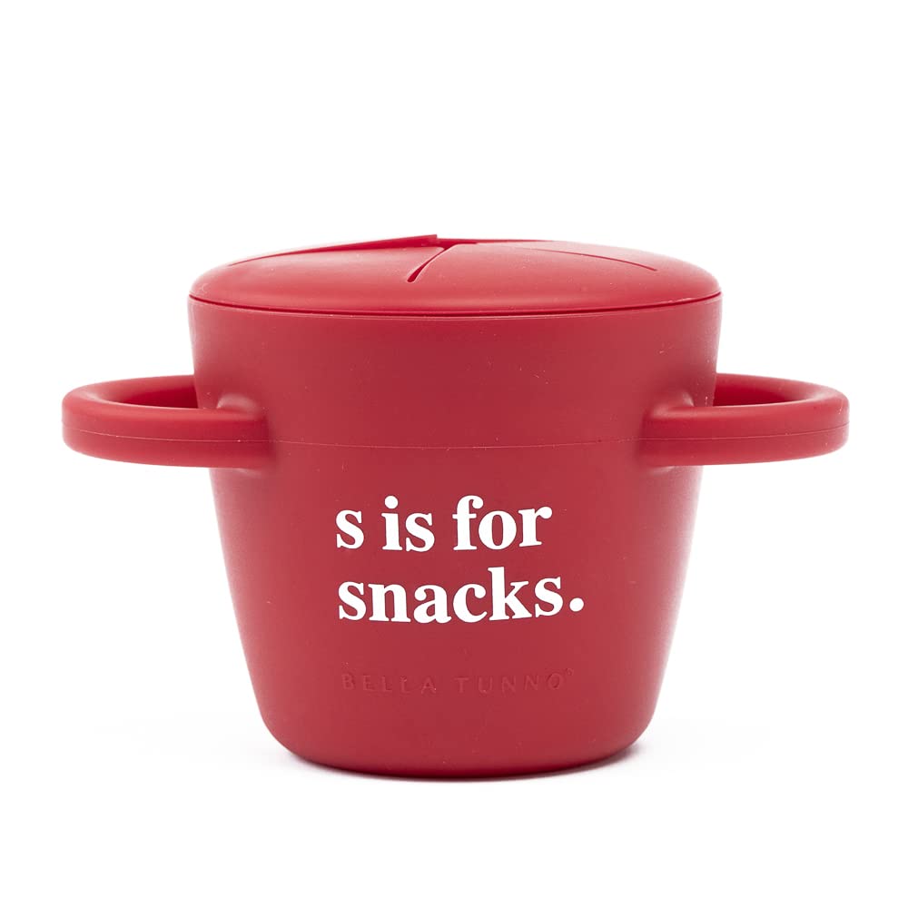 Bella Tunno snack cup with silicone flaps supports spill-free snacking