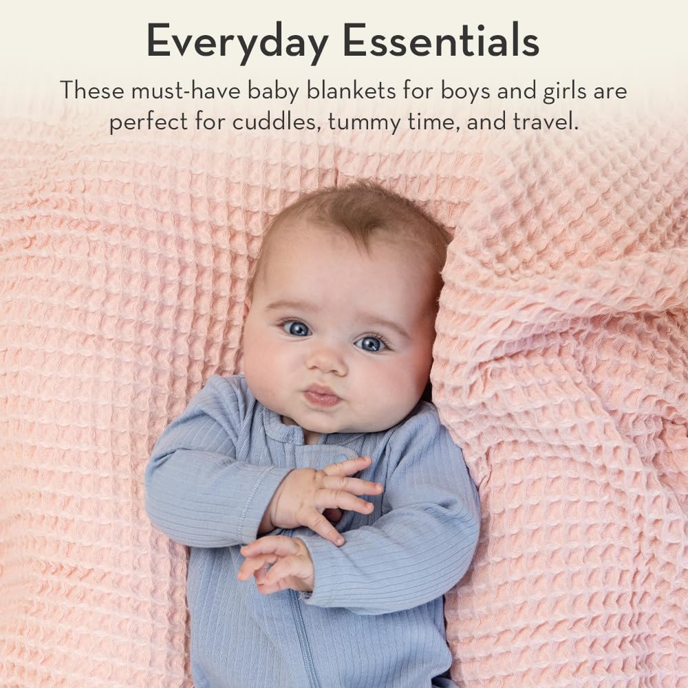 Stroller ride: lightweight Bella Tunno blanket keeps baby comfortable on the go.