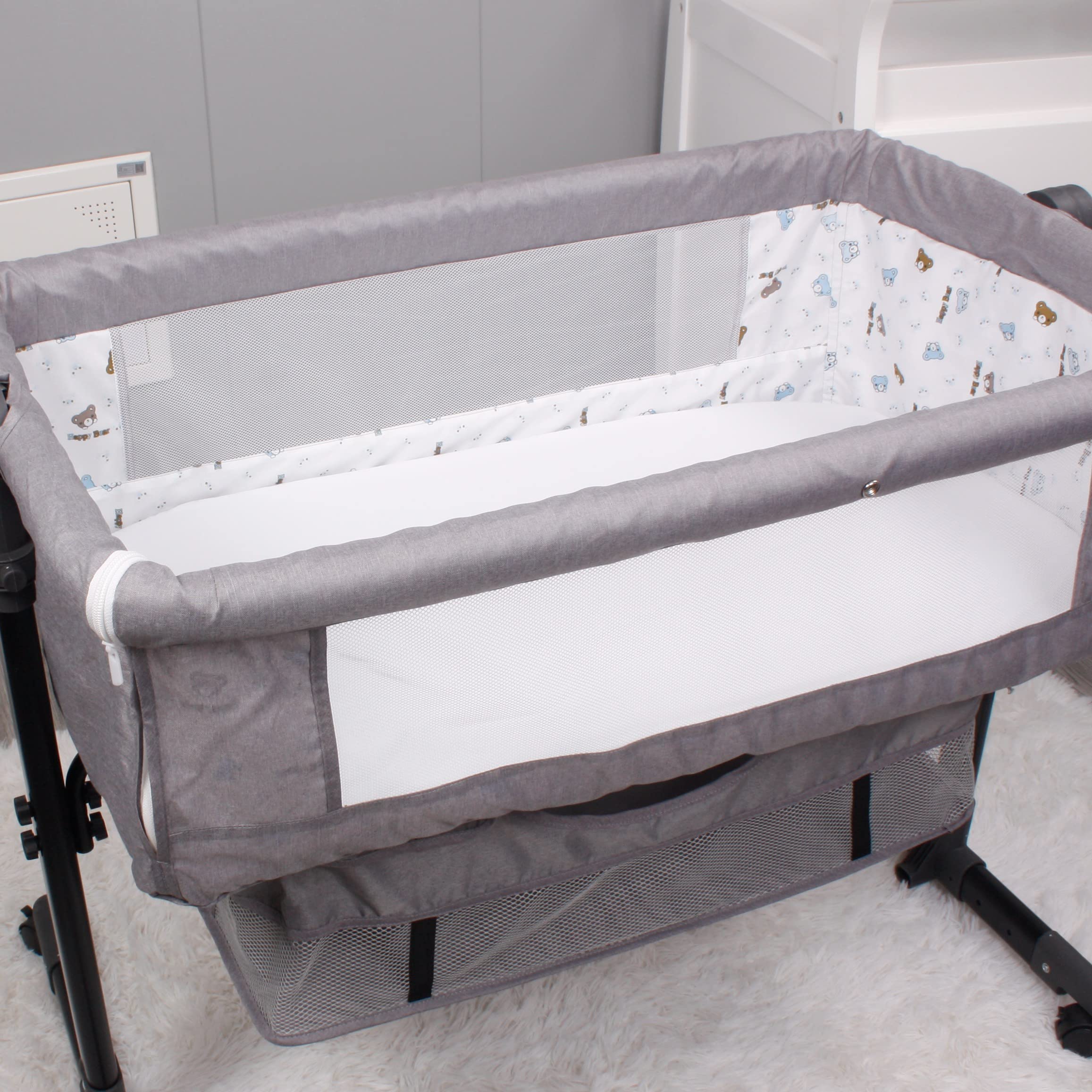 Belsden bassinet sheets fit oval-hourglass-rectangle shapes for versatile use.