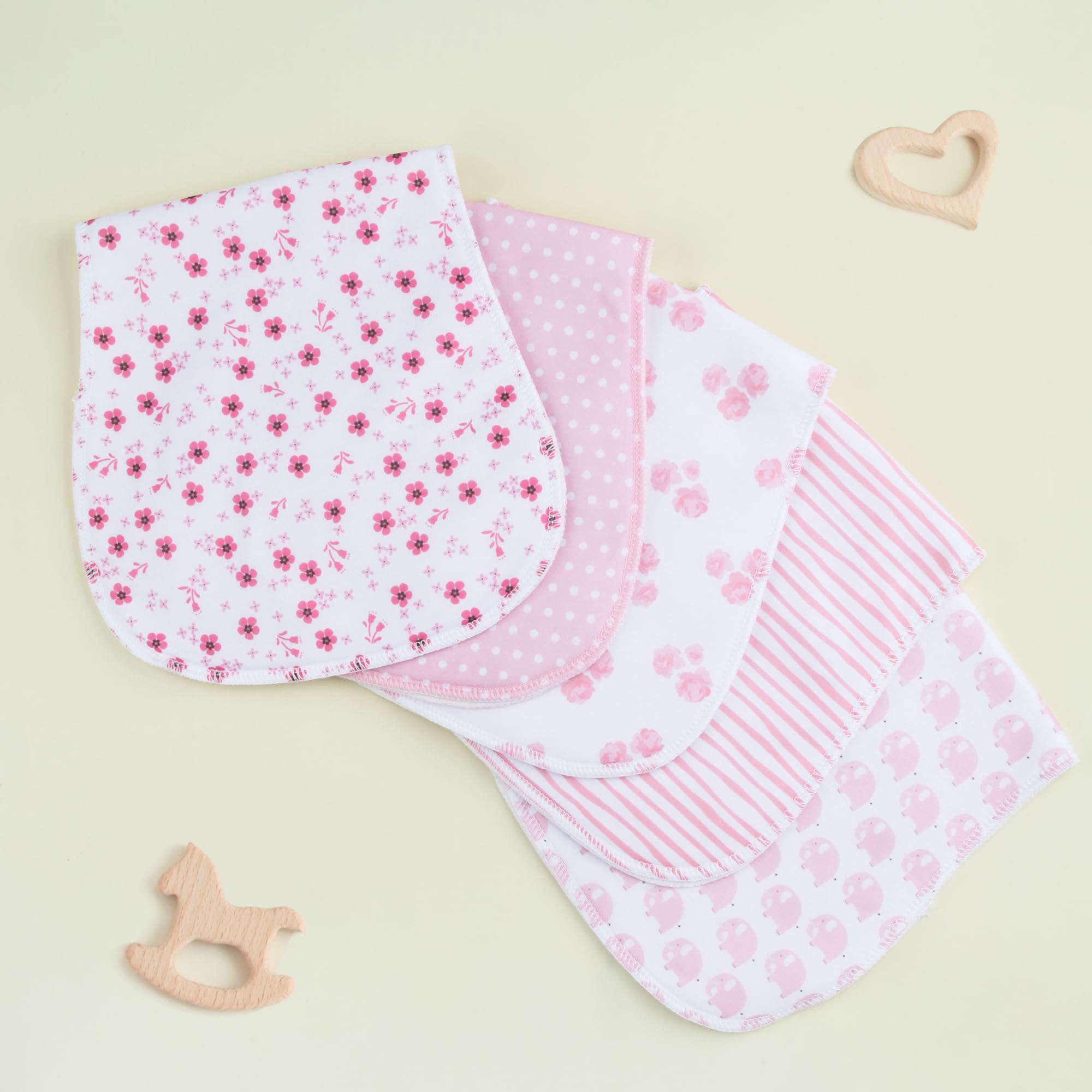 Benoxine 2in1 burp bib with snap-button for easy conversion.