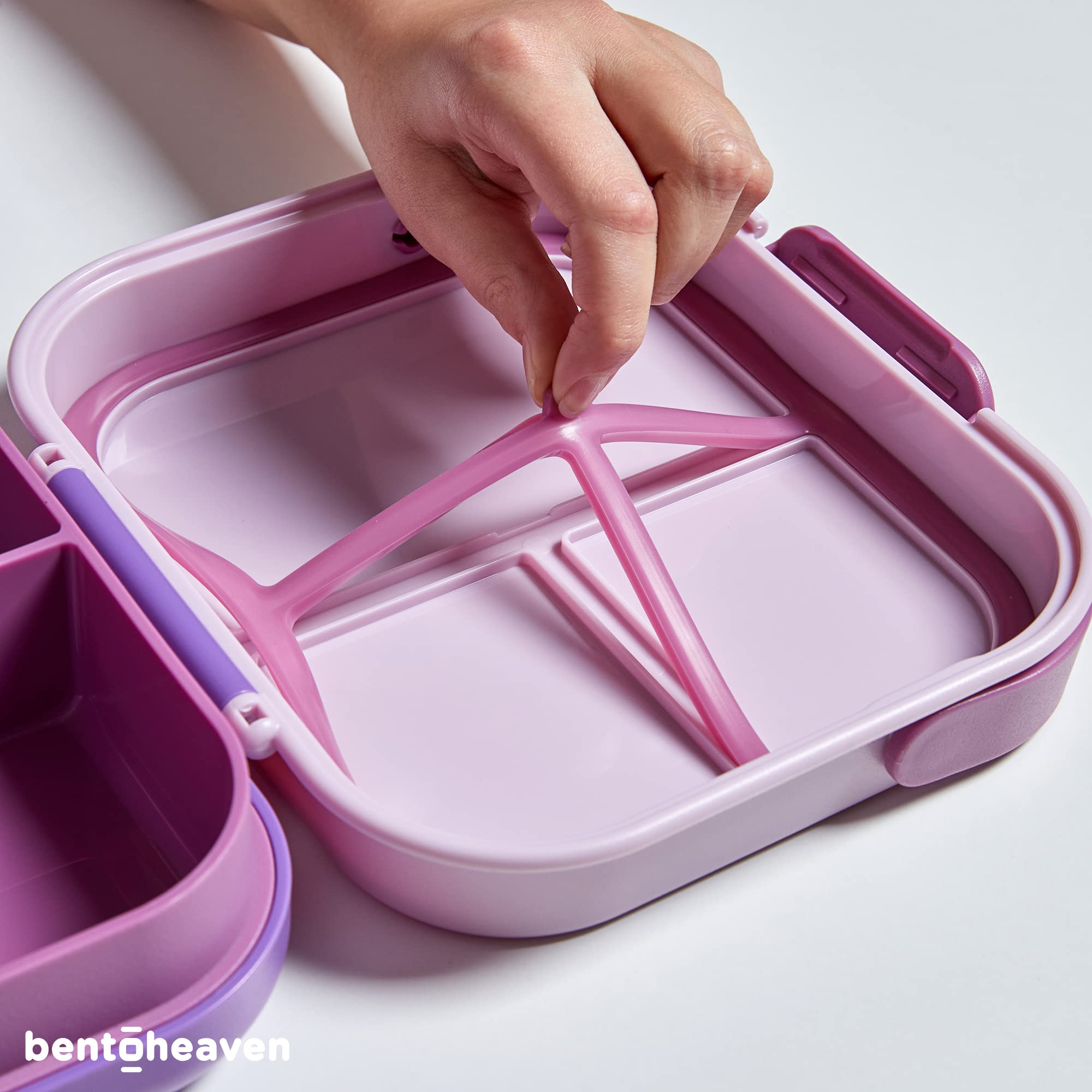 Bentoheaven adjustable gray divider for flexible 3–4 compartment lunch layouts